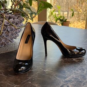 Ann Taylor Glossy Black Heels